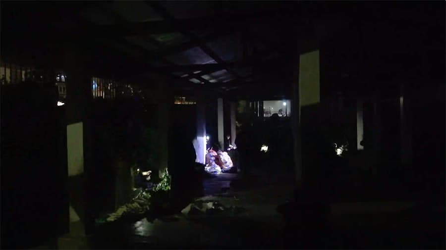 Tsirang Vendors Await Market Lights