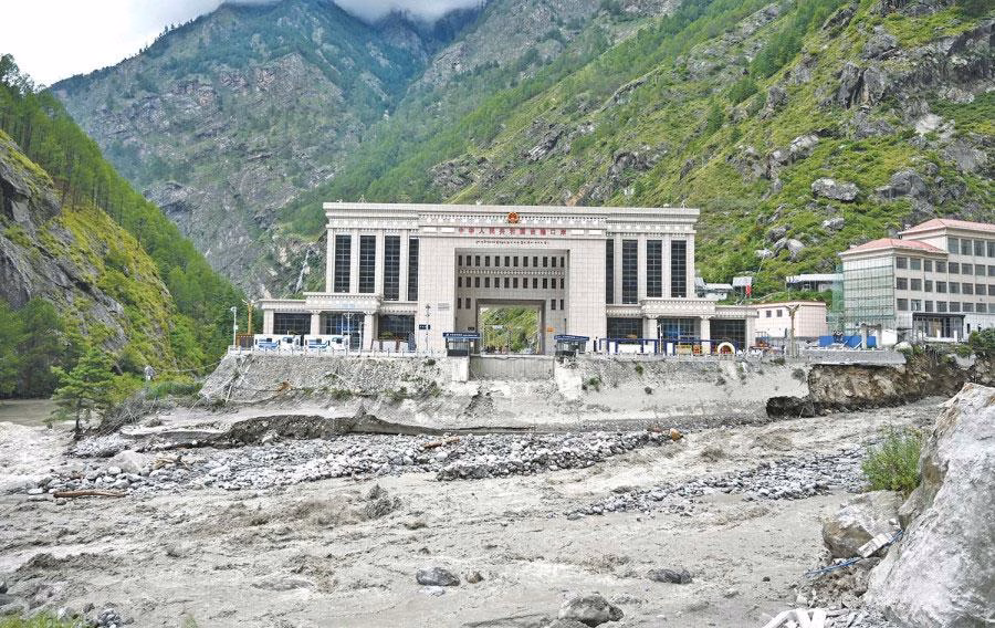 Bhutanese Pilgrims Adapt Routes as Nepal Flooding Disrupts Tibet Border