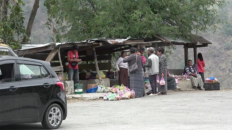 Vendors Seek Market Shed at Sunkosh Junction