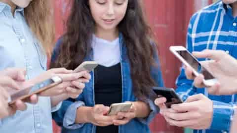 Calls for Social Media Ban for Kids Under 16