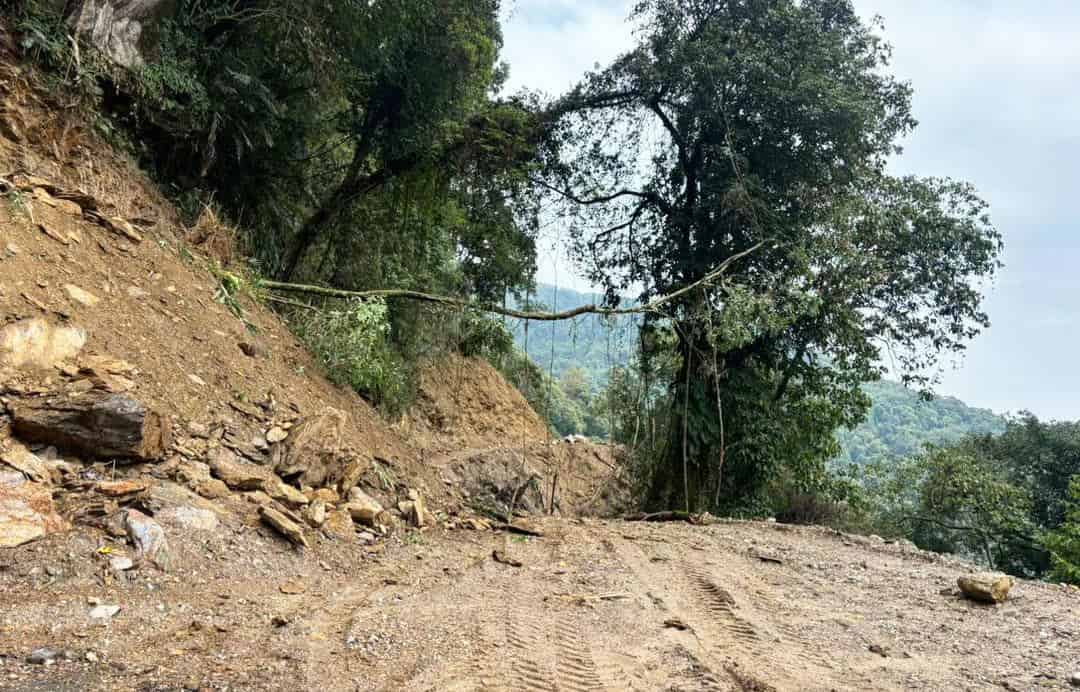 Bhutan's Connectivity Challenges in a Warming World