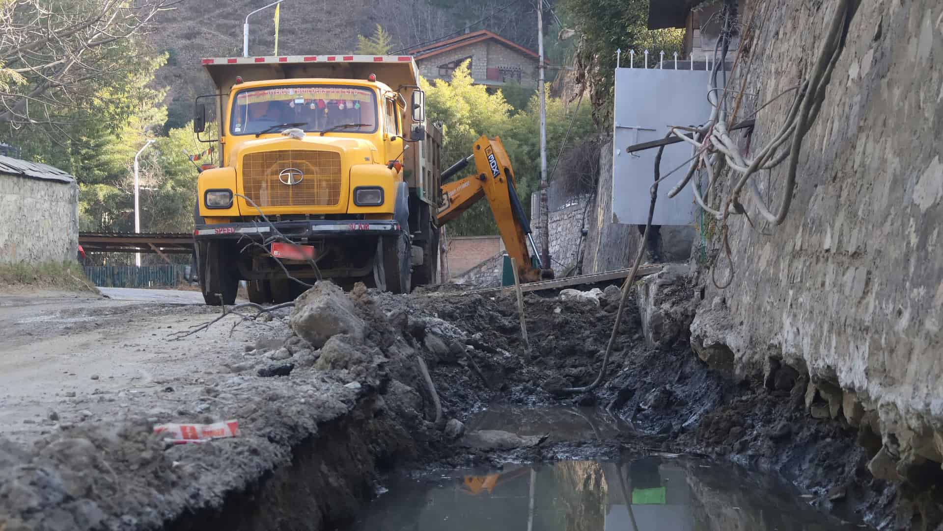 Excavation Mishap Sparks Outrage in Motithang